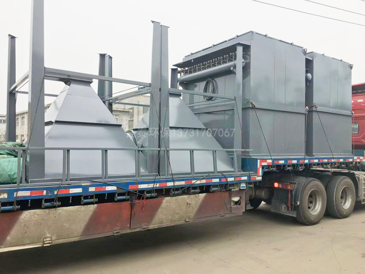 山西陽泉空心磚廠煤矸石破碎機(jī)配套除塵器發(fā)貨 山西陽泉空心磚廠煤矸石破碎機(jī)配套除塵器發(fā)貨